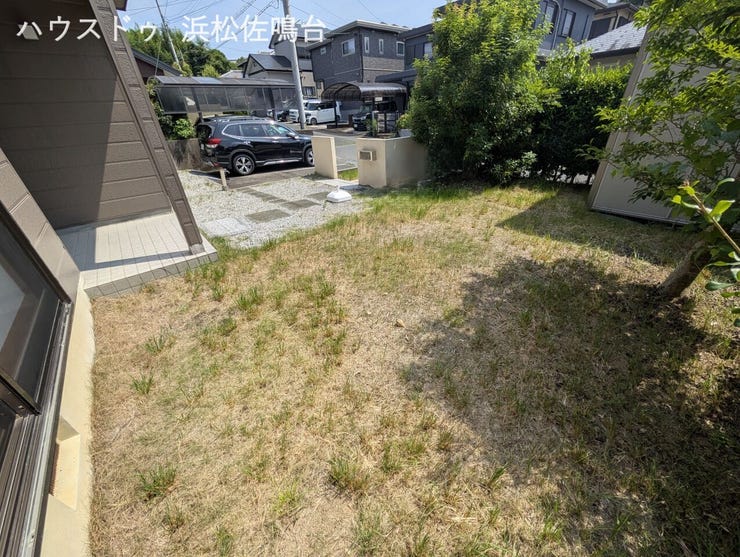 広い南庭のあるぜいたくな邸宅。土地が69坪ございますので、全体的にゆとりが感じられますね(^-^)