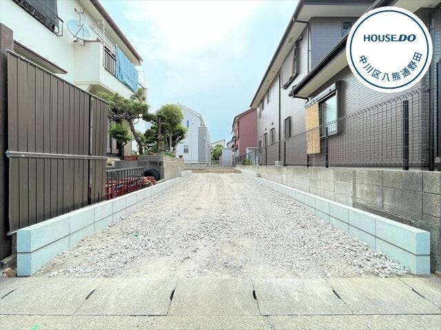 【外観】
【下之一色町エリア】新築戸建て、全2棟ご紹介させていただきます◎
近鉄名古屋線/伏屋駅まで徒歩27分
・名古屋市立五反田小学校まで徒歩12分
・名古屋市立一色中学校まで徒歩11分