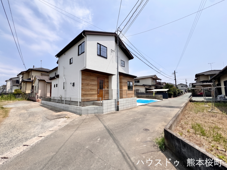 ■理想を叶える新しい暮らしの舞台■高いデザイン性と機能性を兼ね備えた住まい。ここで、家族の新しい物語が始まります。