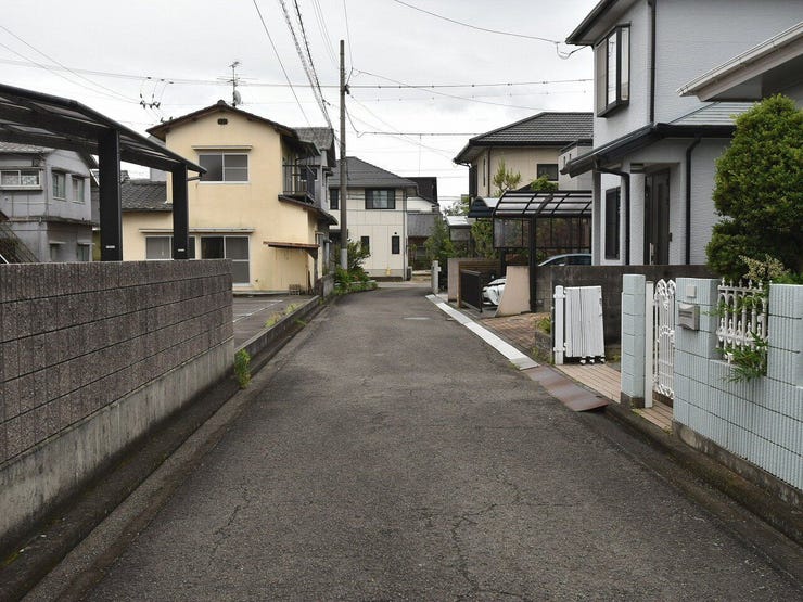 東側道路