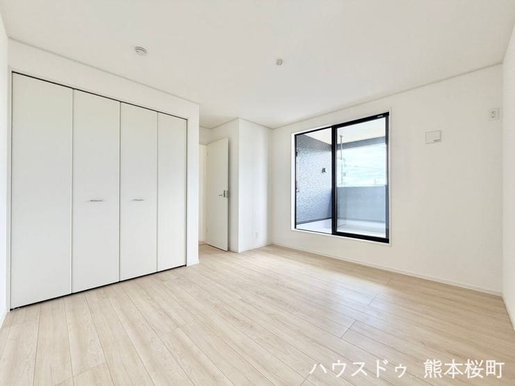 ■2階7.5帖洋室■心からリラックスできる静けさ、上質な眠りで、毎日をリセットします。明日への活力を養う空間です。