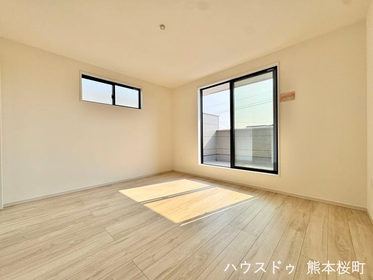 ■2階7帖洋室■心からリラックスできる静けさ、上質な眠りで、毎日をリセットします。明日への活力を養う空間です。
