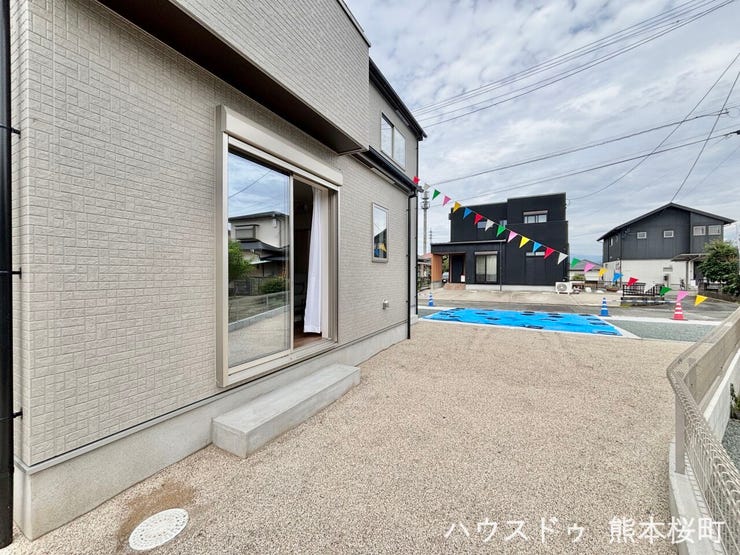■遊びと安らぎの多目的空間■子どもが安全に遊べ、ペットと触れ合い、大人も自然に癒やされる、暮らしを彩るスペースです。