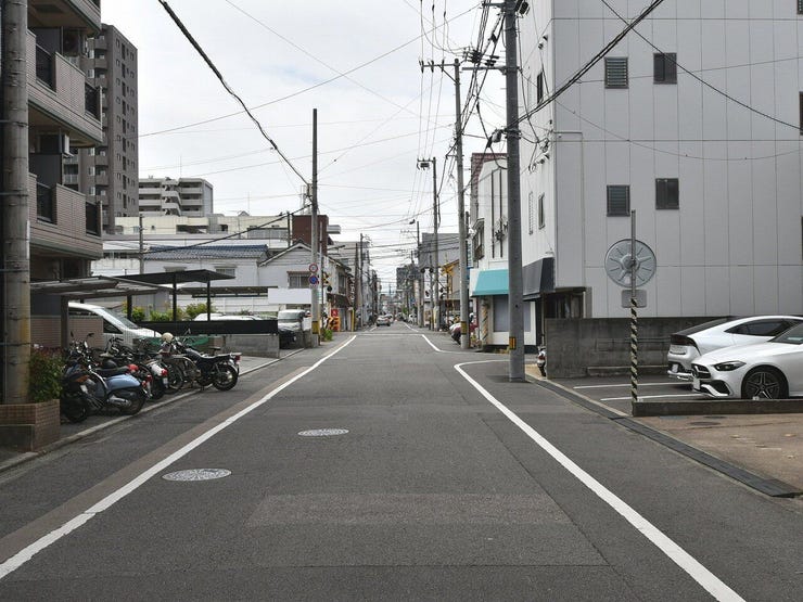 東側道路