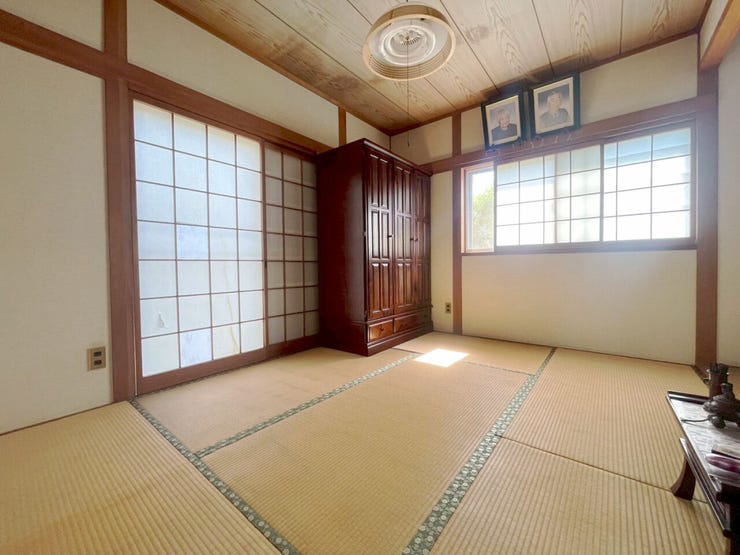 小倉南区葛原 中古戸建て♪全居室6帖以上♪小学校徒歩13分♪コンビニ徒歩10分♪