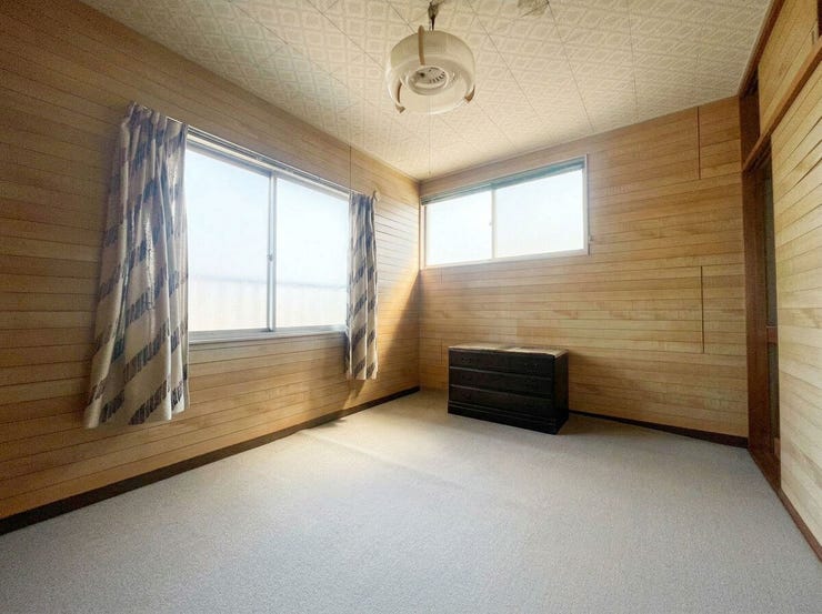 小倉南区葛原 中古戸建て♪全居室6帖以上♪小学校徒歩13分♪コンビニ徒歩10分♪