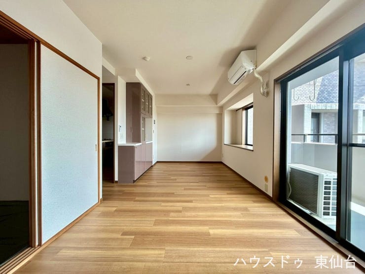 南向きで明るく、家具配置もしやすい長方形タイプ。