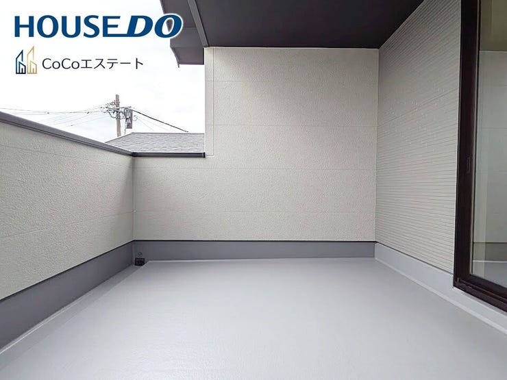 □■バルコニー■□
広々バルコニー♪
家族みんなのお洗濯物もお布団も、あっという間におひさまの香りに◎