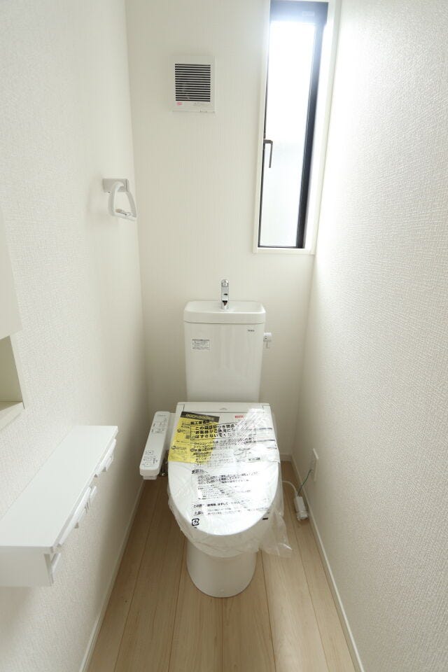 2階にもトイレ有り
忙しい朝にも安心♪