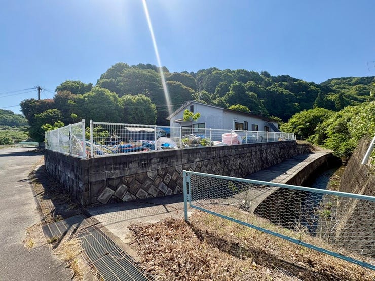 建築条件なし/更地
お気軽にお問い合わせください。
現況と異なる場合は、現況優先となります。