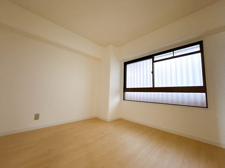 色合いに統一感のある、落ち着いた雰囲気のお部屋です。