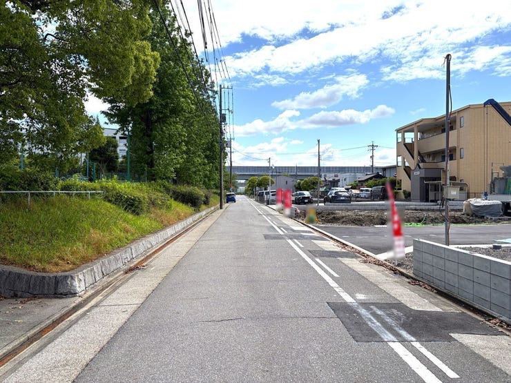 北側前面道路