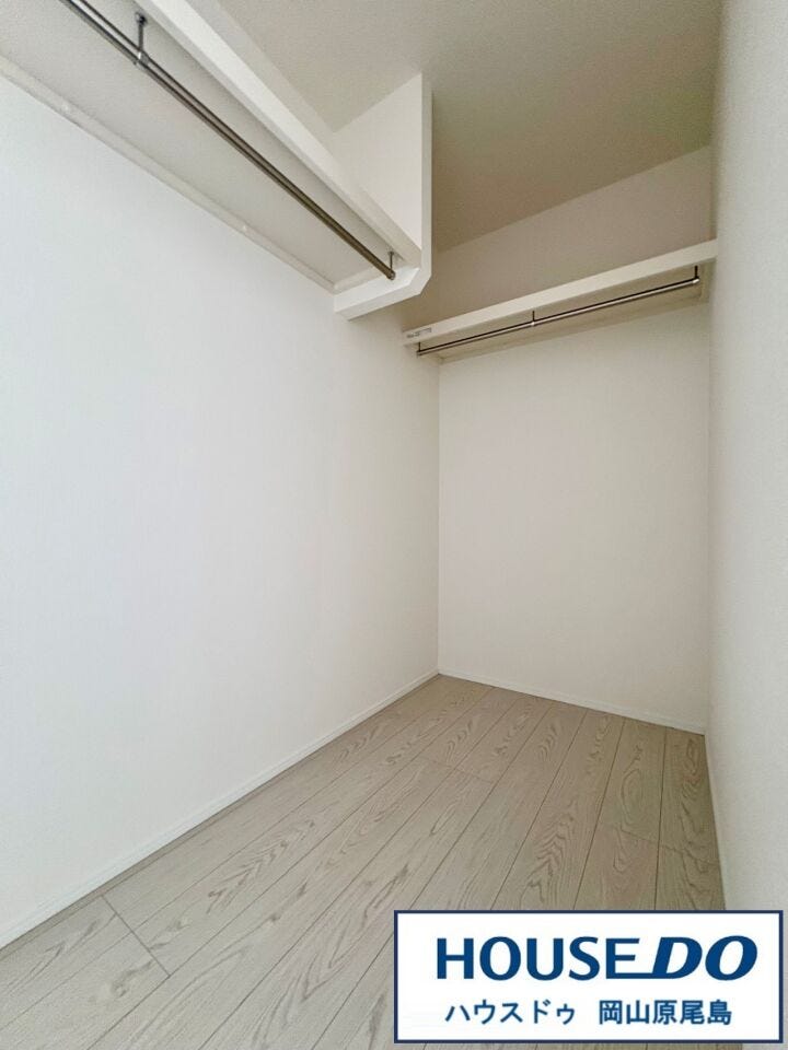季節を問わずにたっぷり収納ができます。冬物の収納にも困りません。