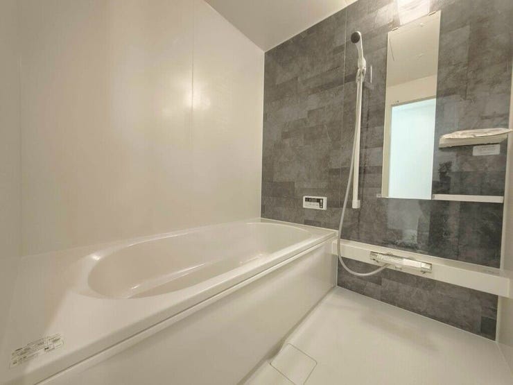 【Bathroom】リラックスできる空間で、一日の疲れを癒し、心身共にリフレッシュできます。
