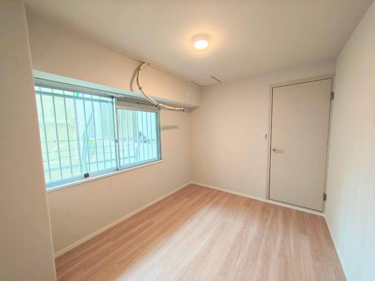 シンプルでレイアウトしやすいお部屋です♪