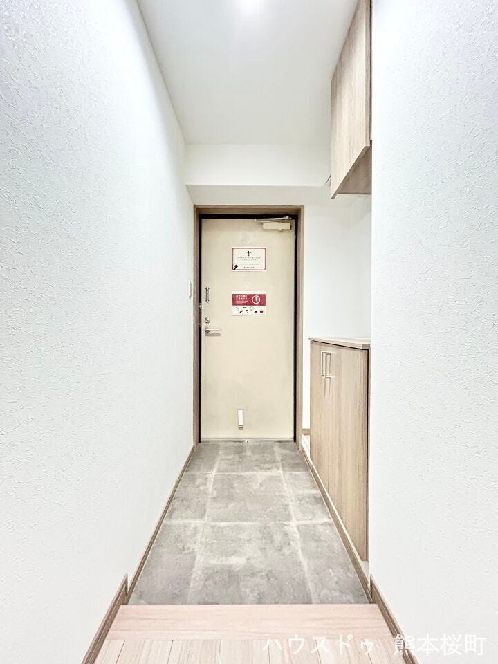 ■「ただいま」の安堵をくれる場所■訪れる人を迎え入れ、帰るたびにホッと一息つける、明るく機能的なエントランス。
