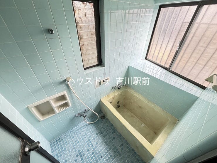 エコ給湯器交換します。