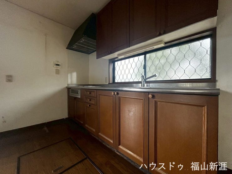 対面式のキッチンが苦手な方は集中して料理ができます。
