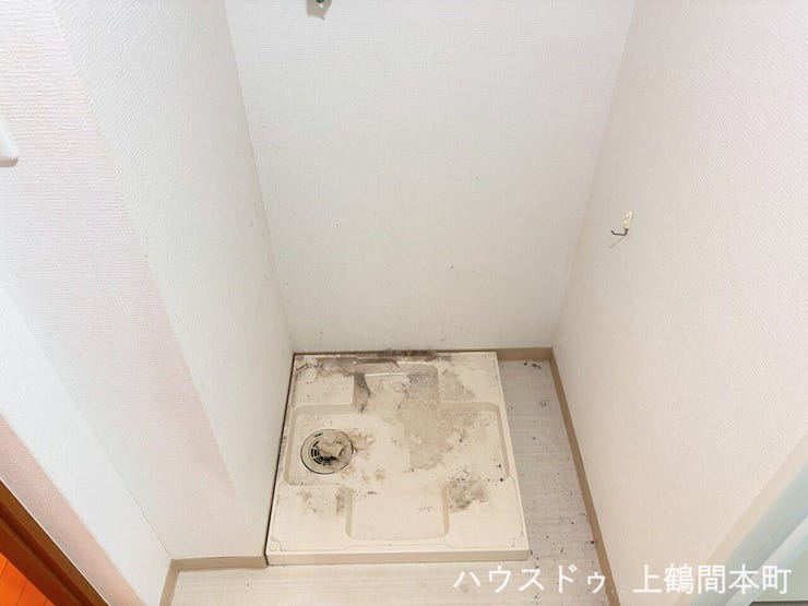 ゆとりある広さを確保した、使いやすい洗濯機置場。