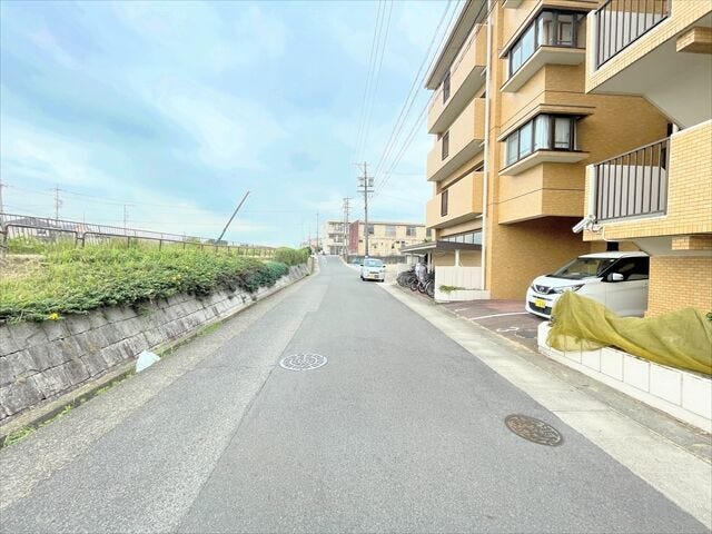 近隣の雰囲気は実際に見て、感じていただくのが一番です!
ぜひ現地を見に来てください♪お問い合わせお待ちしております。