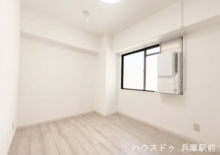 ◇コンパクトながら角に位置しており、窓があるため閉塞感を感じさせない設計です