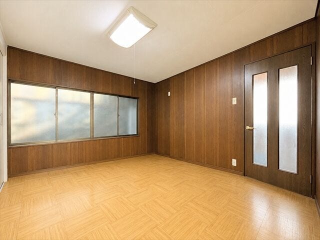 ※実際の写真から生活用品を消すCG加工をしています。
木目の温もりに包まれた、落ち着きのある空間。