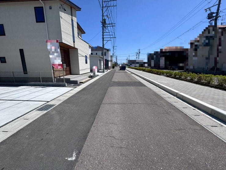 西側前面道路 南方面