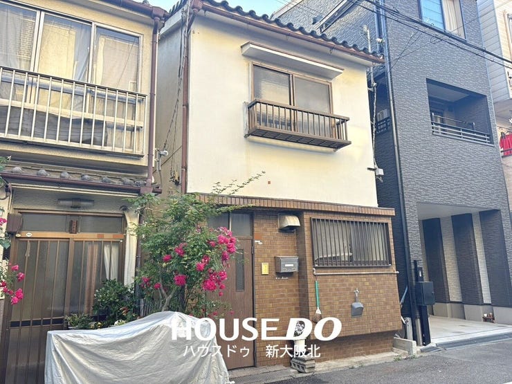 ■今人気の中古住宅×リノベーションに最適な物件です!
■ご理想の間取りに変身させてみてはいかがでしょうか!
■建て替えやリノベーションについても当社までお気軽にお問い合わせくださいませ!
