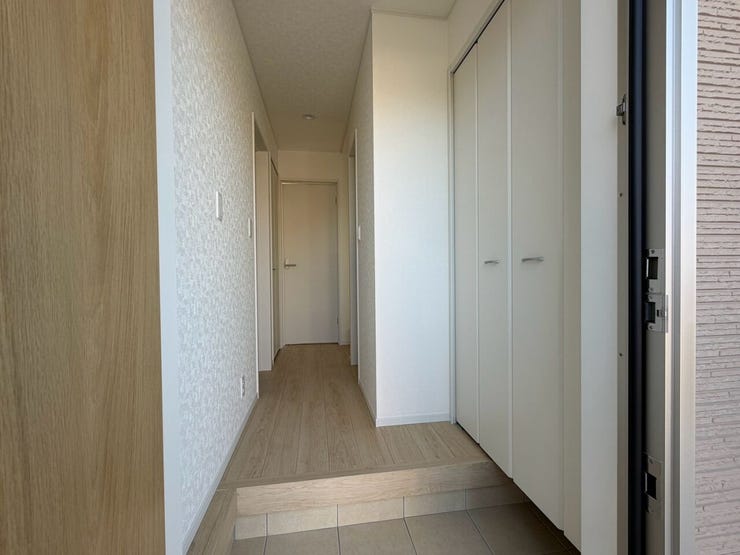収納も豊富で、お家の「顔」をいつもキレイにしておけます!