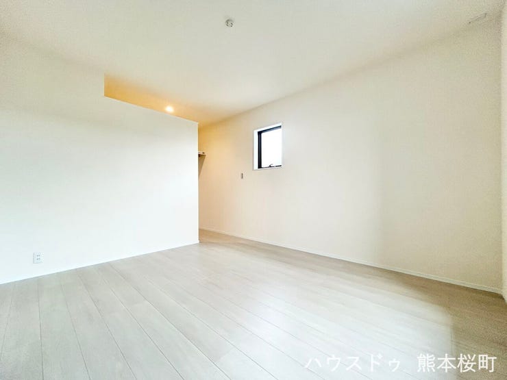 ■2階7.38帖洋室■心からリラックスできる静けさ、上質な眠りで、毎日をリセットします。明日への活力を養う空間です。