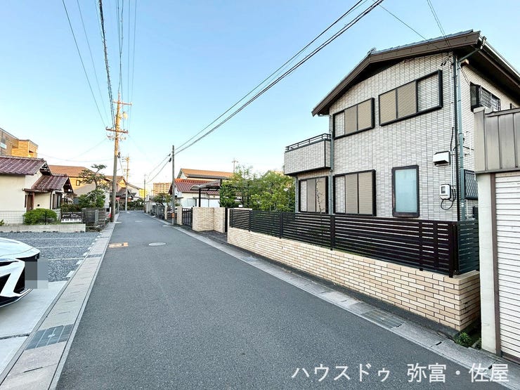 徒歩圏内に商業施設等多数有り♪生活環境良好です!!
