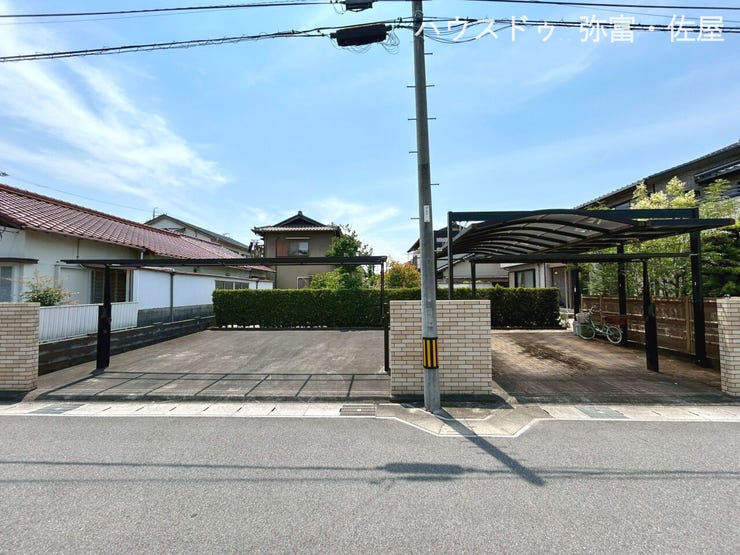 駐車5台可♪カーゲート付きのためプライバシーの確保、防犯性の向上が期待できます(^^)
