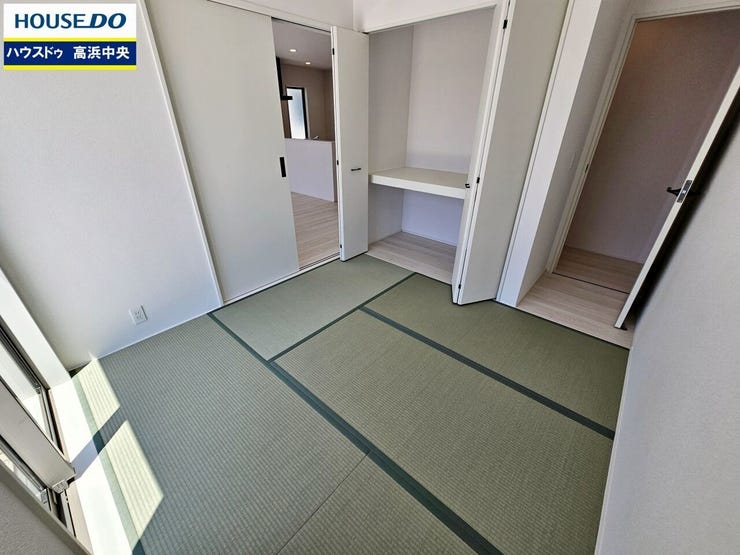 客室としてもマルチにお使いいただけます!
寛ぎの和空間や客間としての使い方は勿論、赤ちゃんや小さなお子様を遊ばせるスペースに重宝♪
