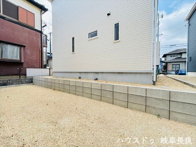 暮らしの楽しみが広がる庭付き住宅。ガーデニングや家庭菜園など、理想のライフスタイルを叶えます。