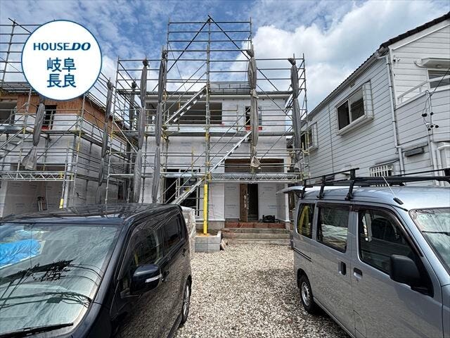 【外観】
名鉄各務原線「細畑」駅、車で10分
岐阜バス「中川原」停、徒歩6分
小学校:長良東小学校
中学校:東長良中学校