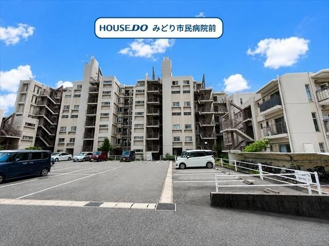 片平小学校/徒歩約6分、千鳥丘中学校/徒歩約2分とお子様の通学や学校行事も歩いてらくらくです◎