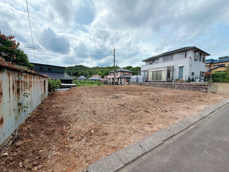 【未掲載情報あり】
店舗限定でネット未掲載の土地情報もご紹介可能です!
公開前の物件もチェックできるため、理想の住まい探しがぐっと進みます!
気になる方はぜひお気軽にお問い合わせください♪