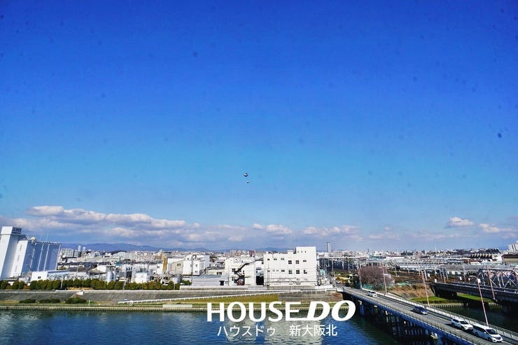 ■バルコニーからの眺望です!
■南東角部屋で陽当り良好!毎日のお洗濯も快適です!
■周りに遮る建物がない為、陽当り良好です!
