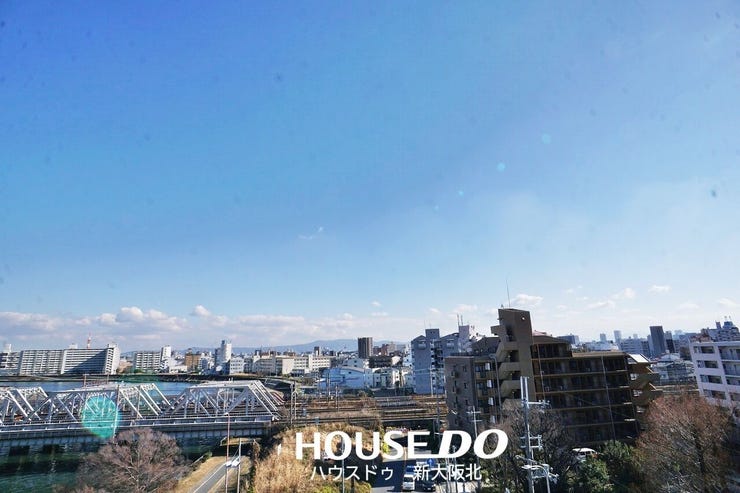 ■バルコニーからの眺望です!
■南東角部屋で陽当り良好!毎日のお洗濯も快適です!
■周りに遮る建物がない為、陽当り良好です!