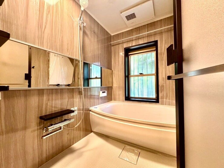 【Bathroom】リラックスできる空間で、一日の疲れを癒し、心身共にリフレッシュできます。