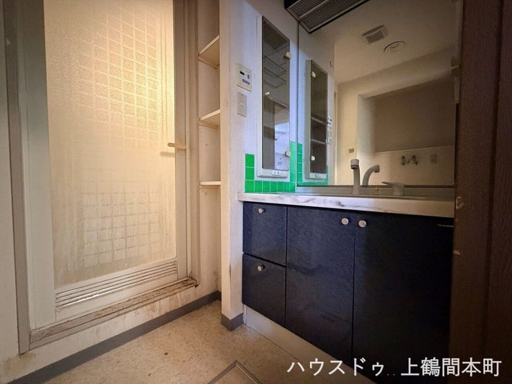 朝の準備や帰宅後の手洗いなど、日常に便利な設備です