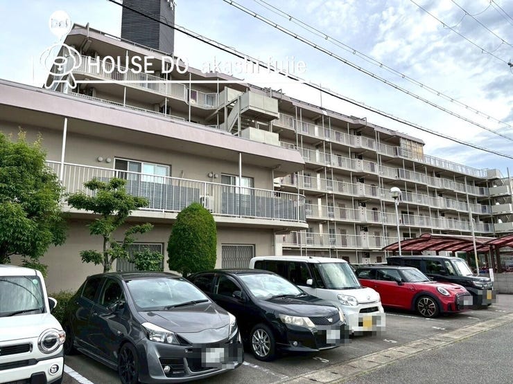 駐車場です。空き状況はお問合せください。
2025.6.27撮影
お問合せお待ち致しております!【お問合せ フリーダイヤル:0120-077-712】