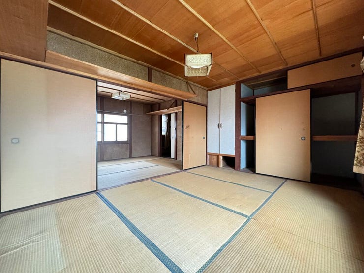 2F6.7帖和室押し入れあり。