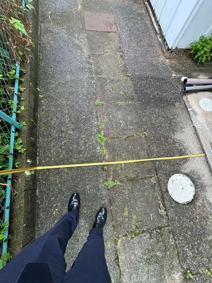 1.9m