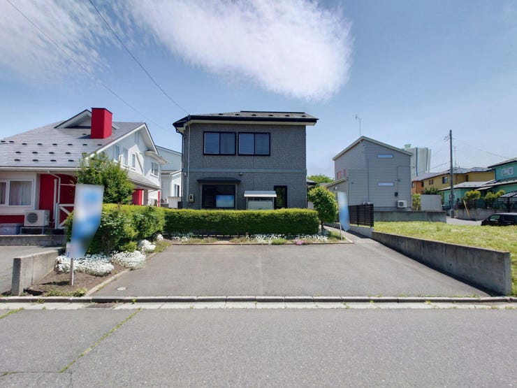 現地(2026年5月)撮影
◎現地案内予約受付中!◎
ご内覧をご希望の際は、ハウスドゥ 八戸下長までお気軽にお問い合わせくださいませ♪
