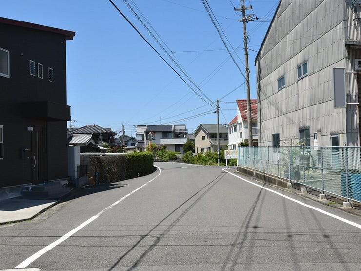 東側道路