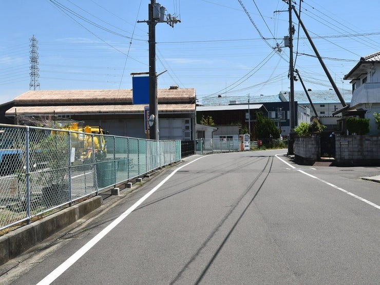 東側道路