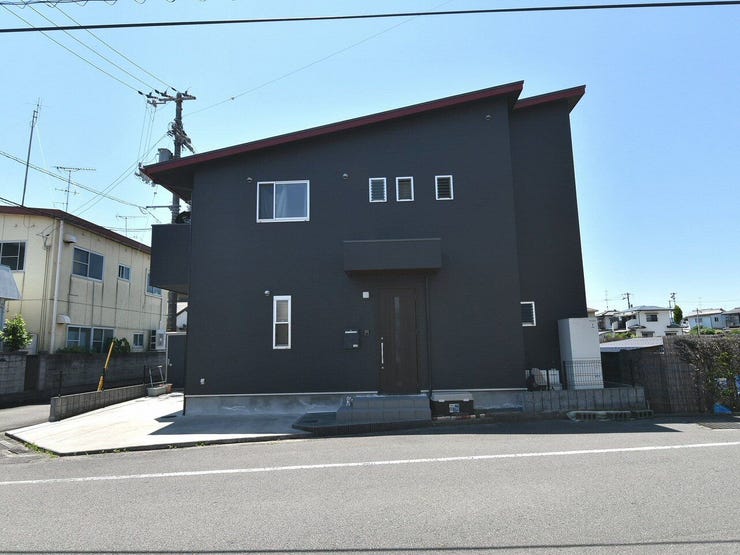 外観を東側より撮影