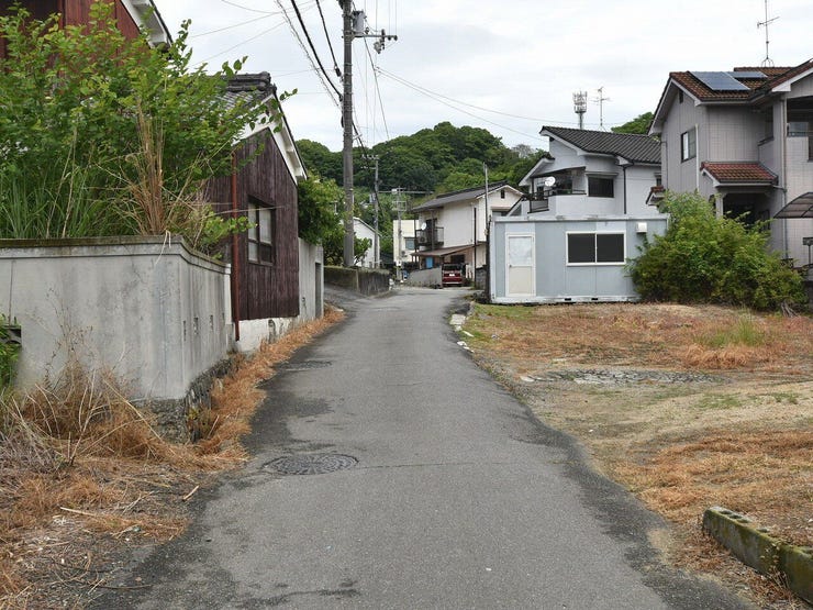東側道路