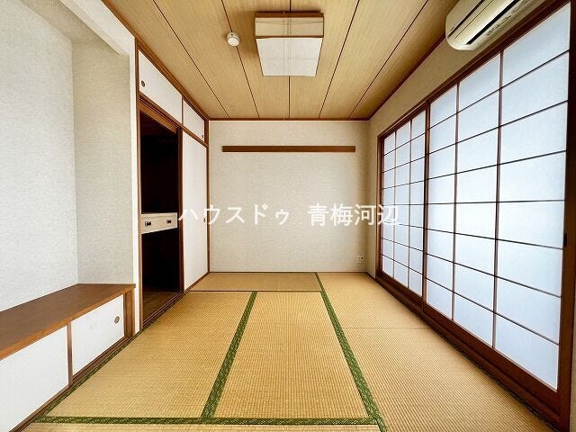 和室:畳があることでリラックスできますね。ゆっくりお茶を飲んだり、来客用のスペースとしても活用できます。